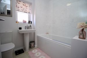 Family Bathroom- click for photo gallery